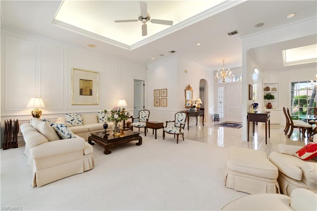 798 Brentwood Pt, Naples, FL 34110-4