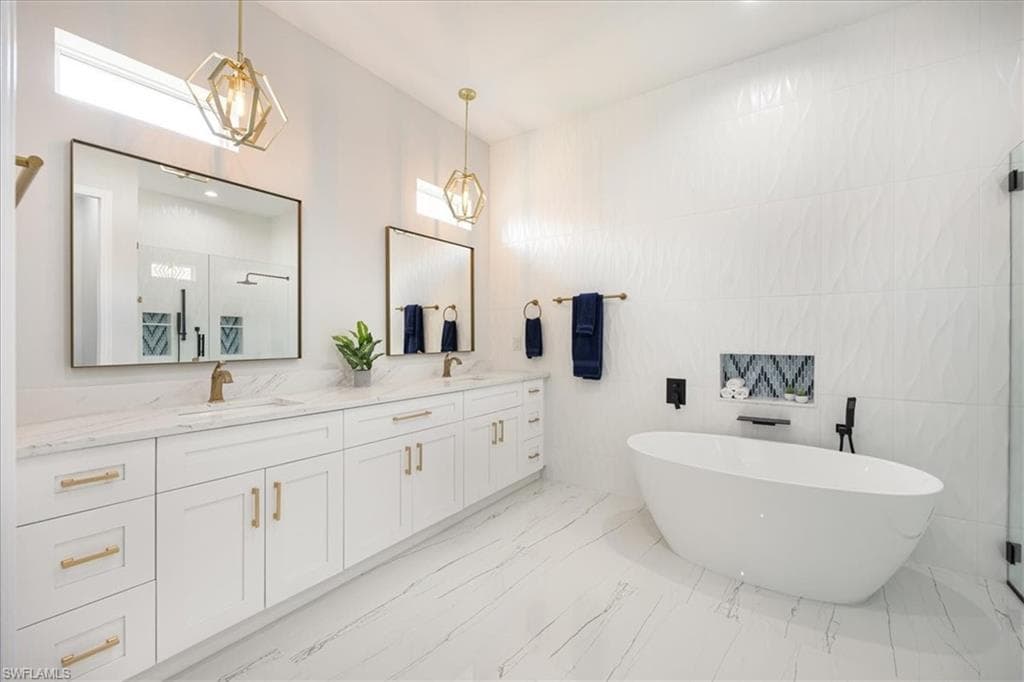 18450 Royal Hammock Blvd, Naples, FL 34114-10