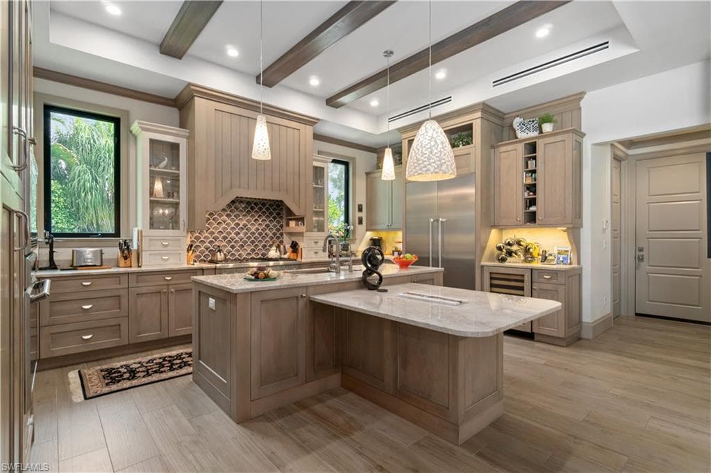 15311 Burnaby Dr, Naples, FL 34110-3