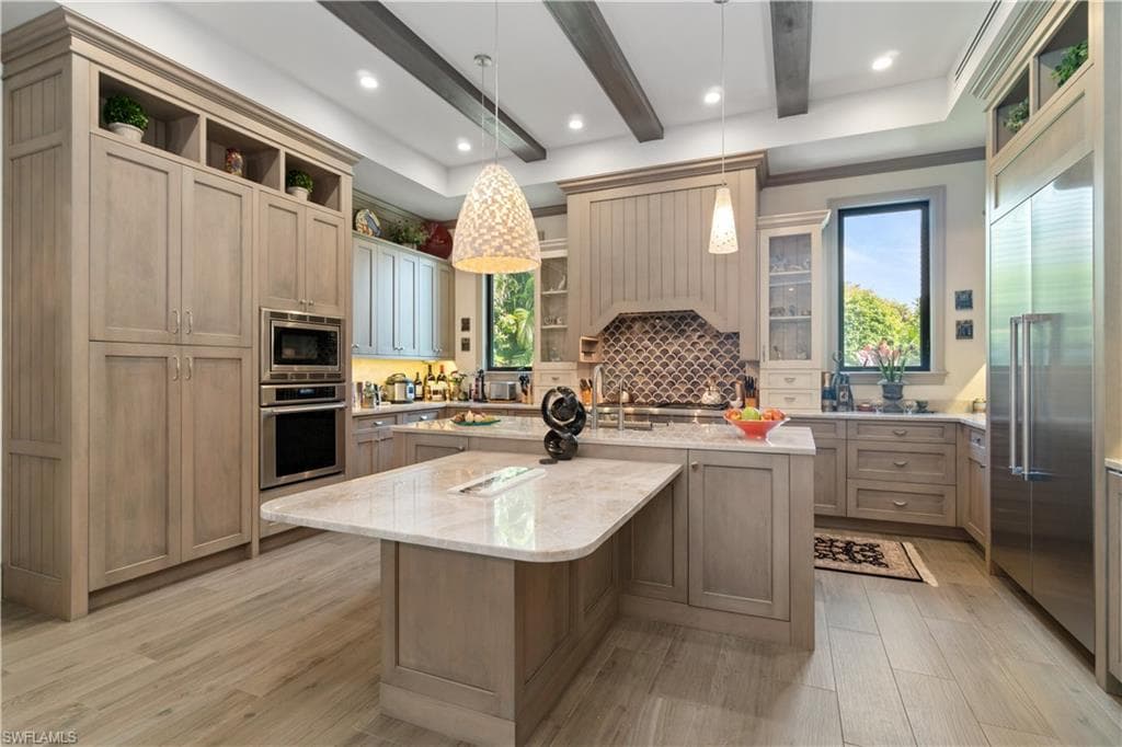 15311 Burnaby Dr, Naples, FL 34110-7