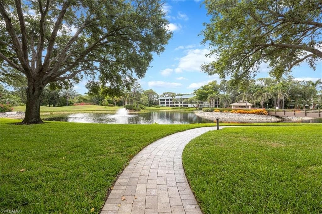 5964 Pelican Bay Blvd 415, Naples, FL 34108-20