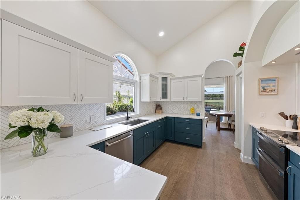 171 Via Napoli, Naples, FL 34105-12