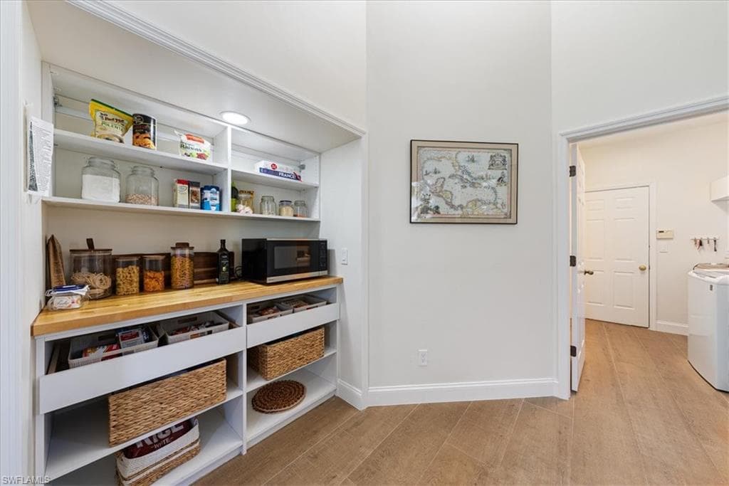 171 Via Napoli, Naples, FL 34105-16