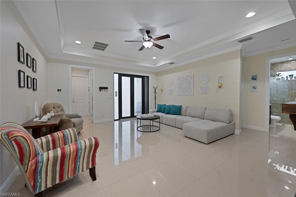 3460 4th Ave NE, Naples, FL 34120-5
