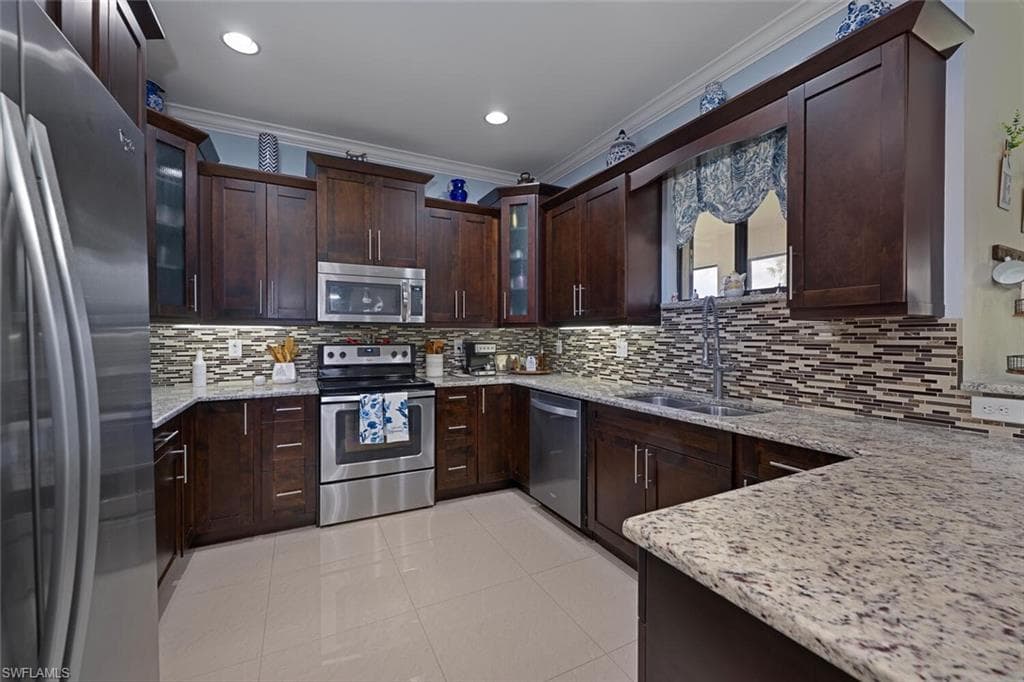 3460 4th Ave NE, Naples, FL 34120-8