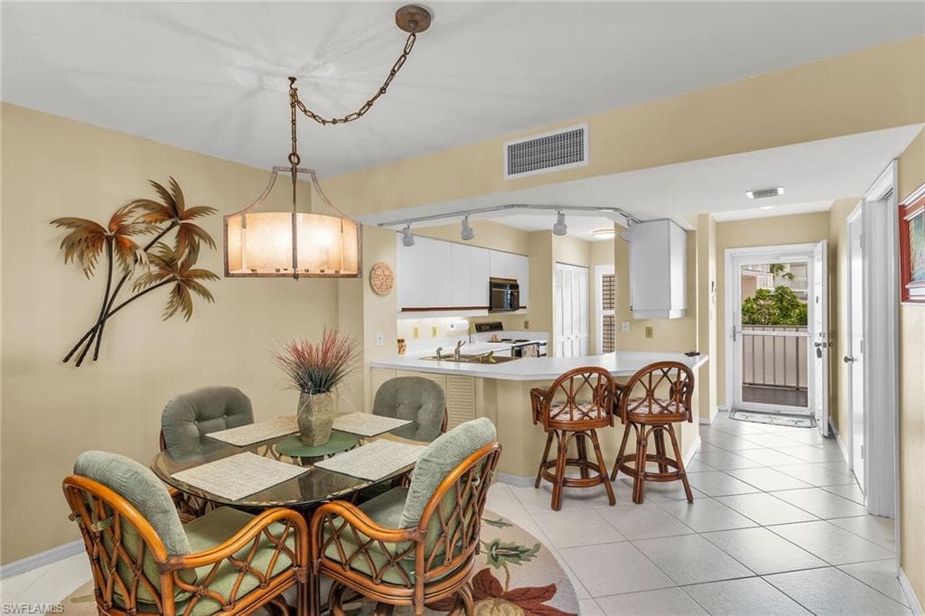 991 Barfield Dr 110, Marco Island, FL 34145-14