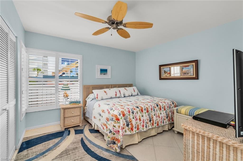 991 Barfield Dr 110, Marco Island, FL 34145-20