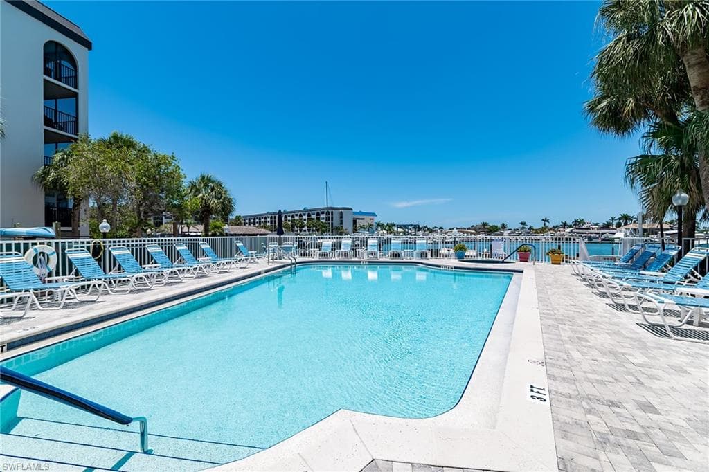 991 Barfield Dr 110, Marco Island, FL 34145-27