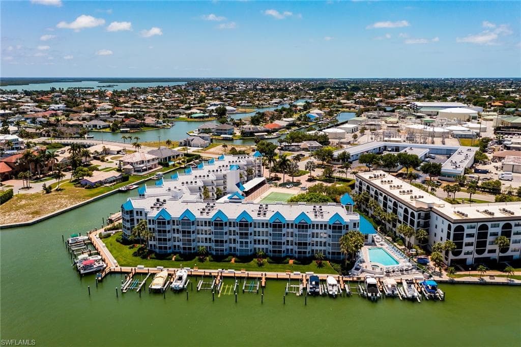 991 Barfield Dr 110, Marco Island, FL 34145-40
