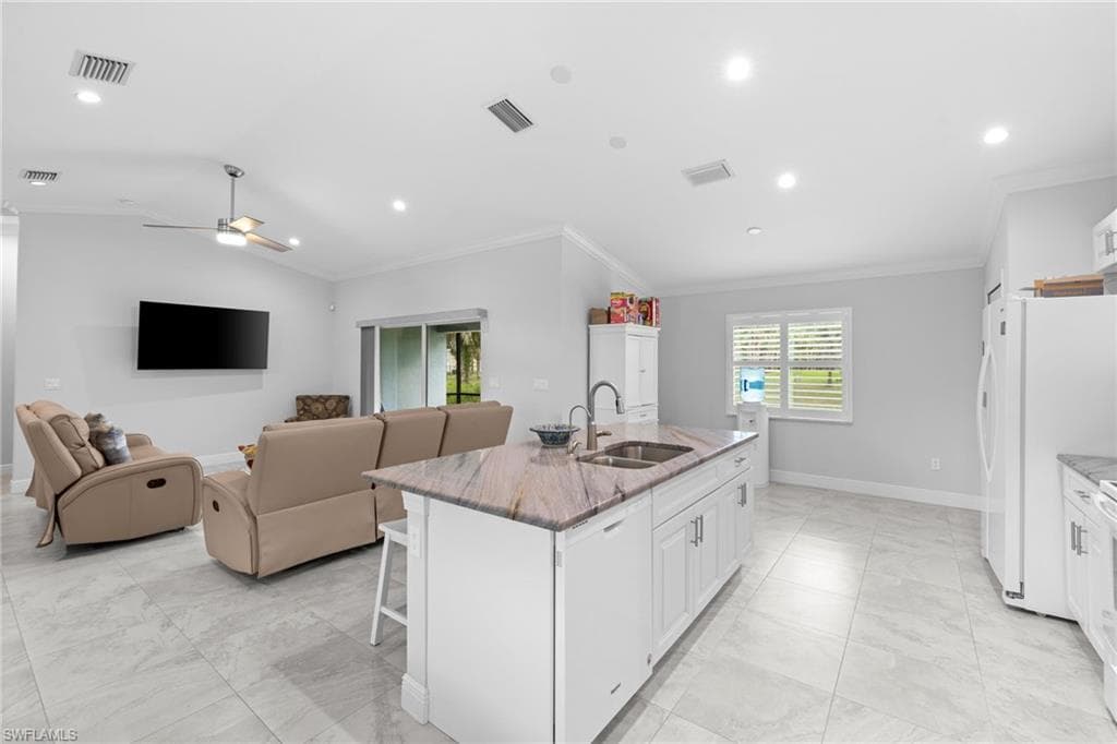 1187 16th Ave NE, Naples, FL 34120-18