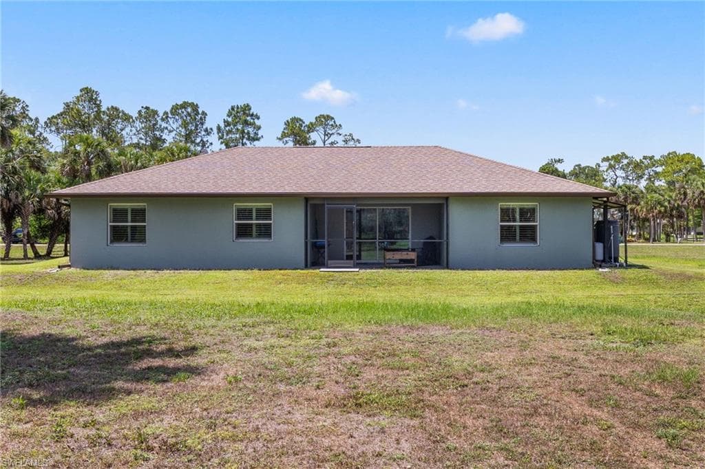 1187 16th Ave NE, Naples, FL 34120-36