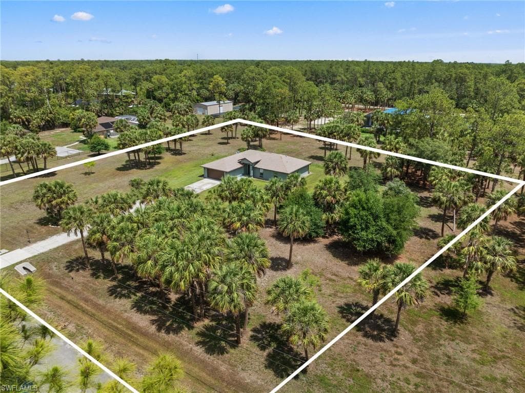 1187 16th Ave NE, Naples, FL 34120-37