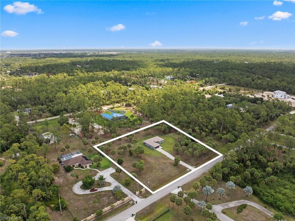 1187 16th Ave NE, Naples, FL 34120-45