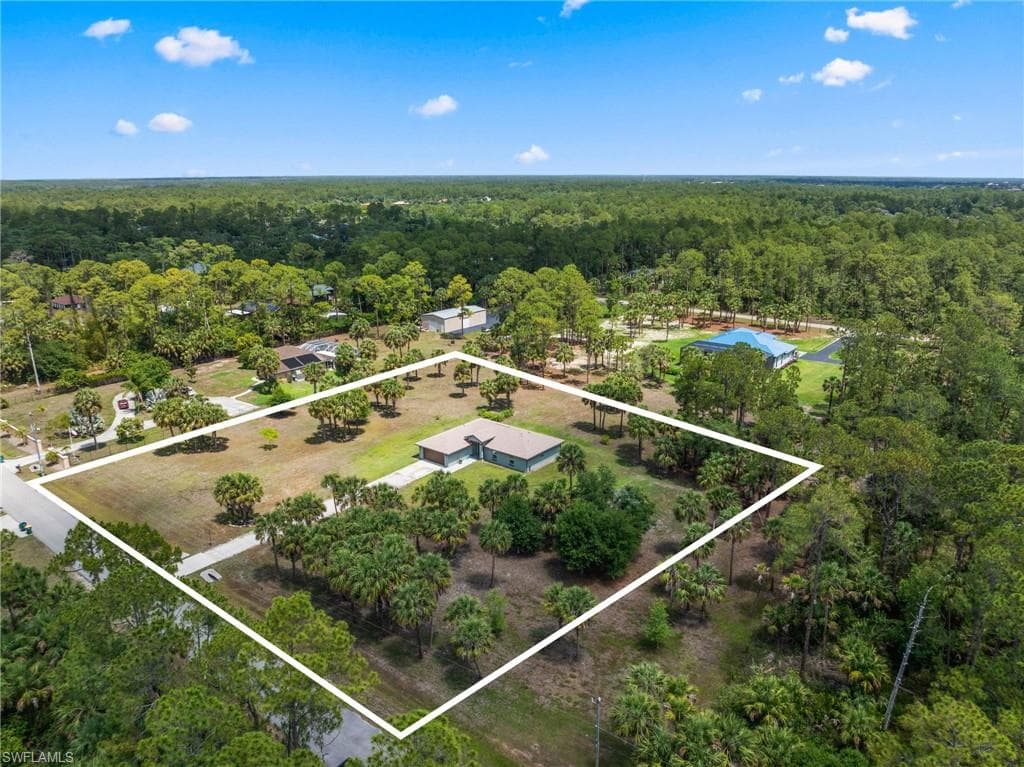 1187 16th Ave NE, Naples, FL 34120-4