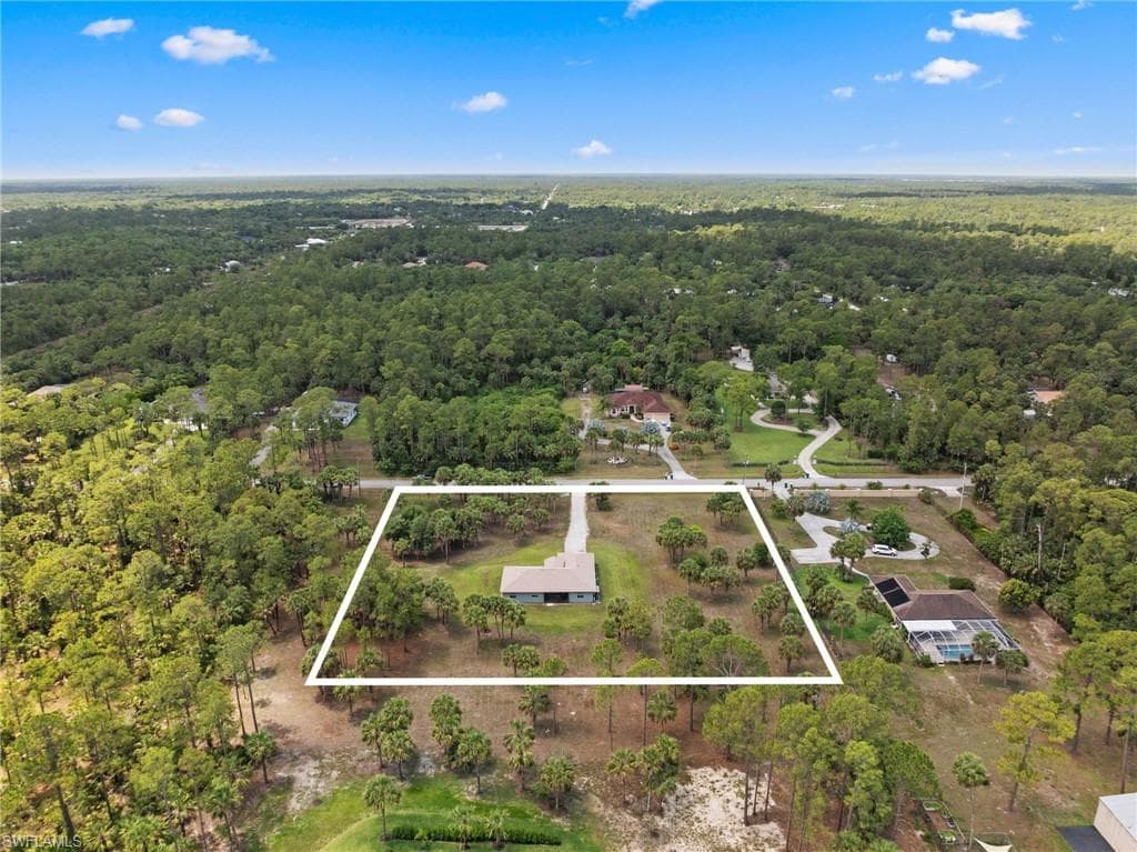 1187 16th Ave NE, Naples, FL 34120-5