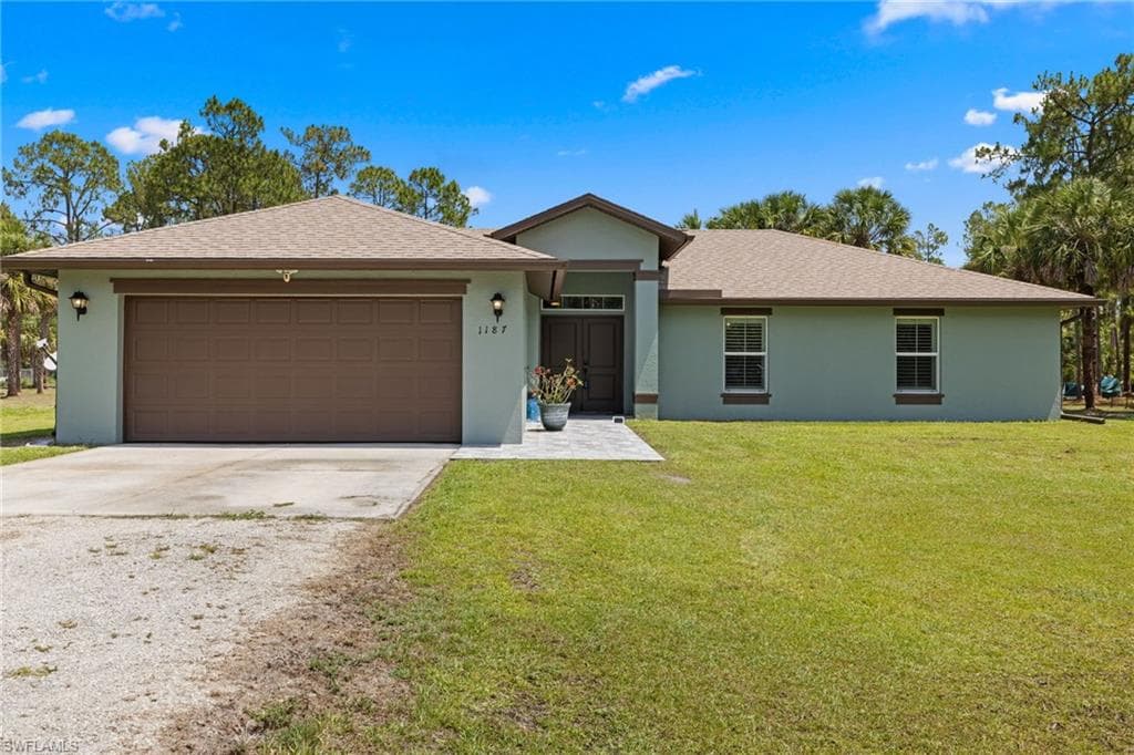 1187 16th Ave NE, Naples, FL 34120-6
