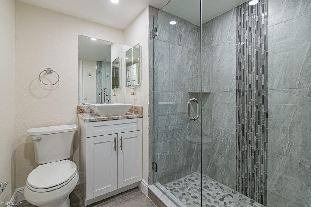 2566 Kings Lake Blvd 104, Naples, FL 34112-10