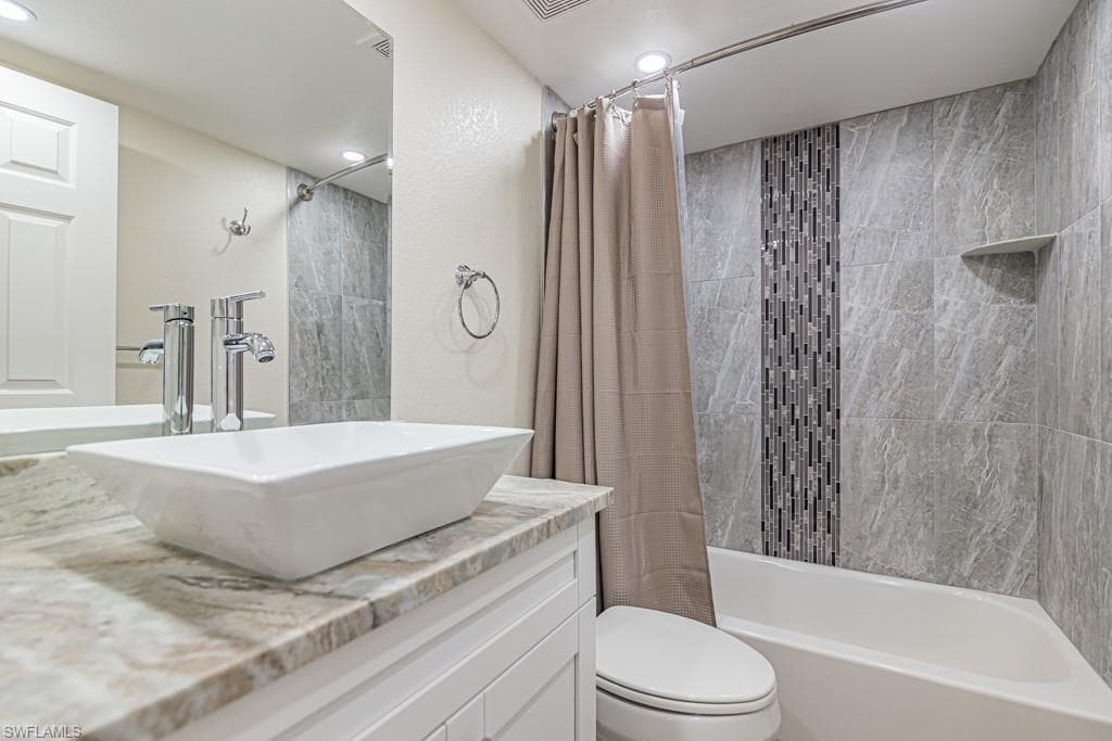 2566 Kings Lake Blvd 104, Naples, FL 34112-13