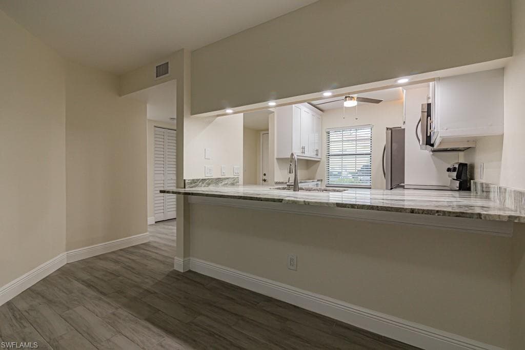 2566 Kings Lake Blvd 104, Naples, FL 34112-6