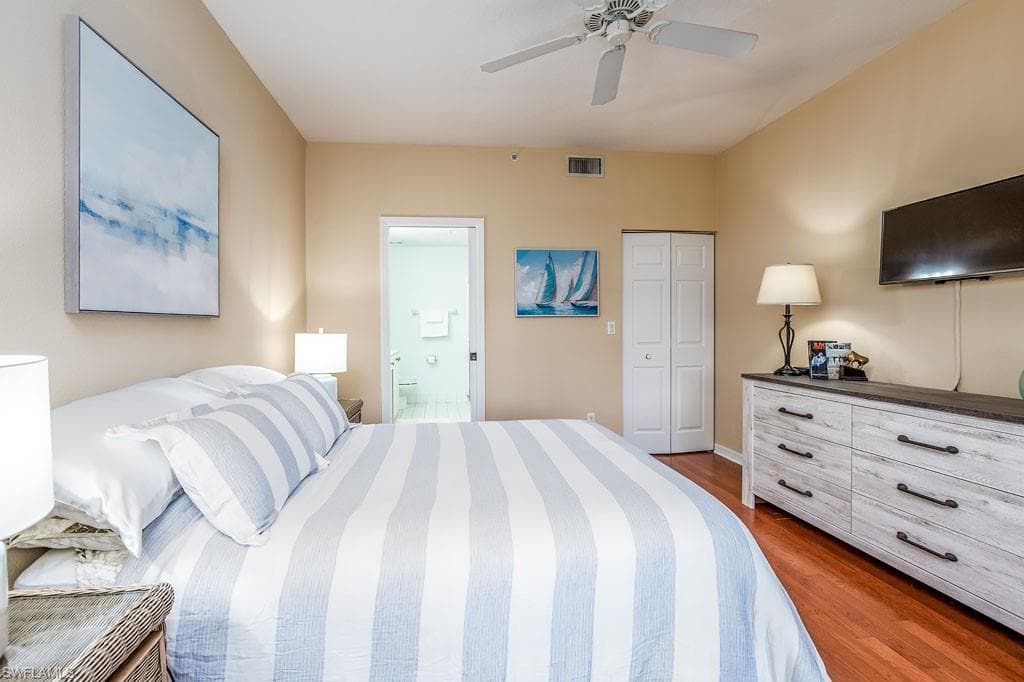 6900 Huntington Lakes Cir 102, Naples, FL 34119-13