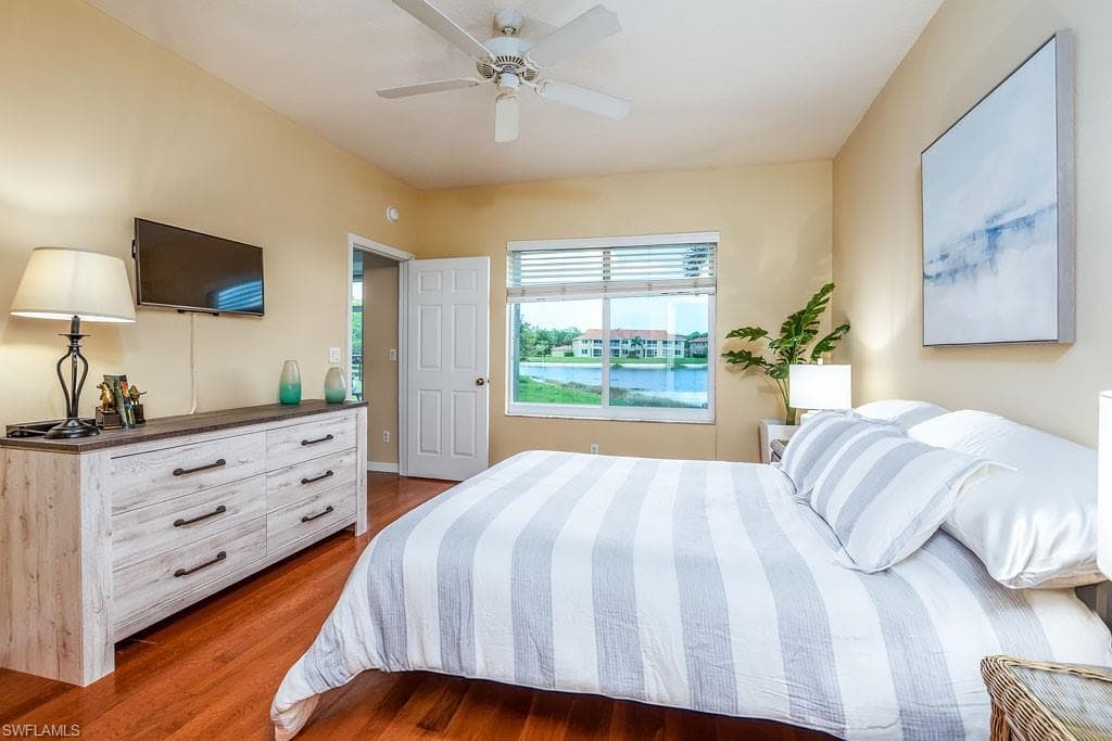 6900 Huntington Lakes Cir 102, Naples, FL 34119-16