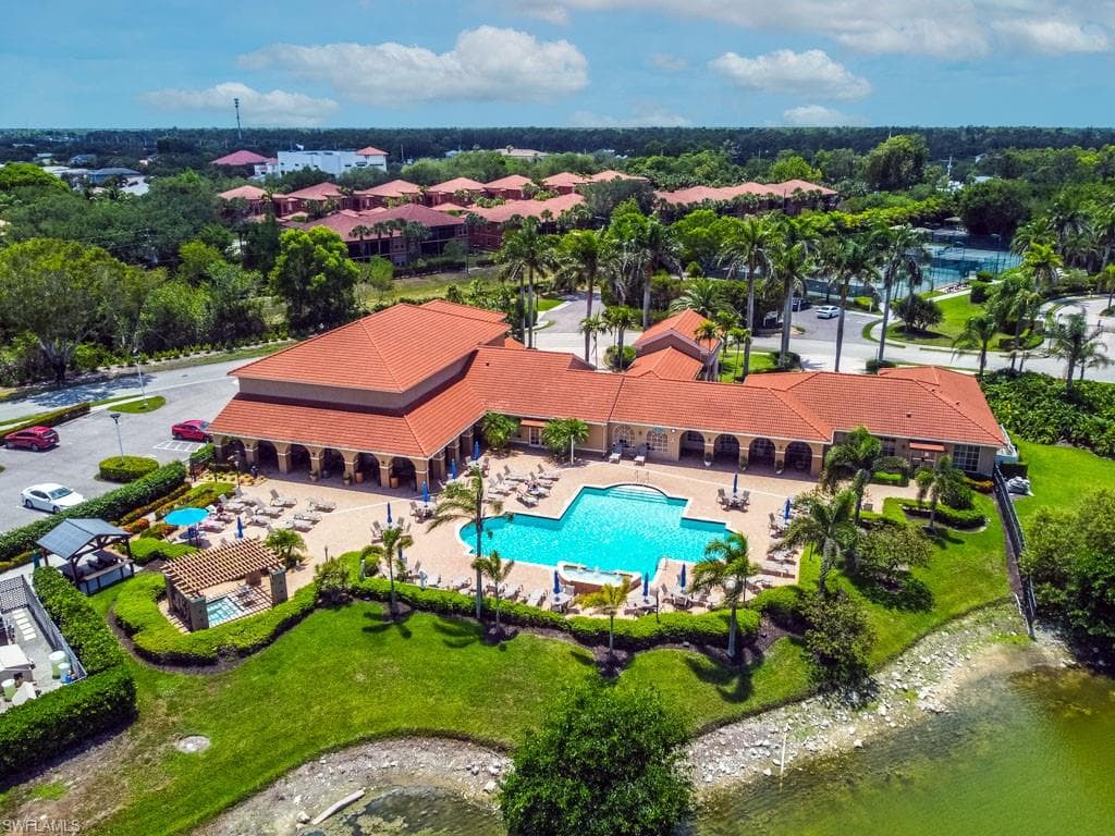6900 Huntington Lakes Cir 102, Naples, FL 34119-34