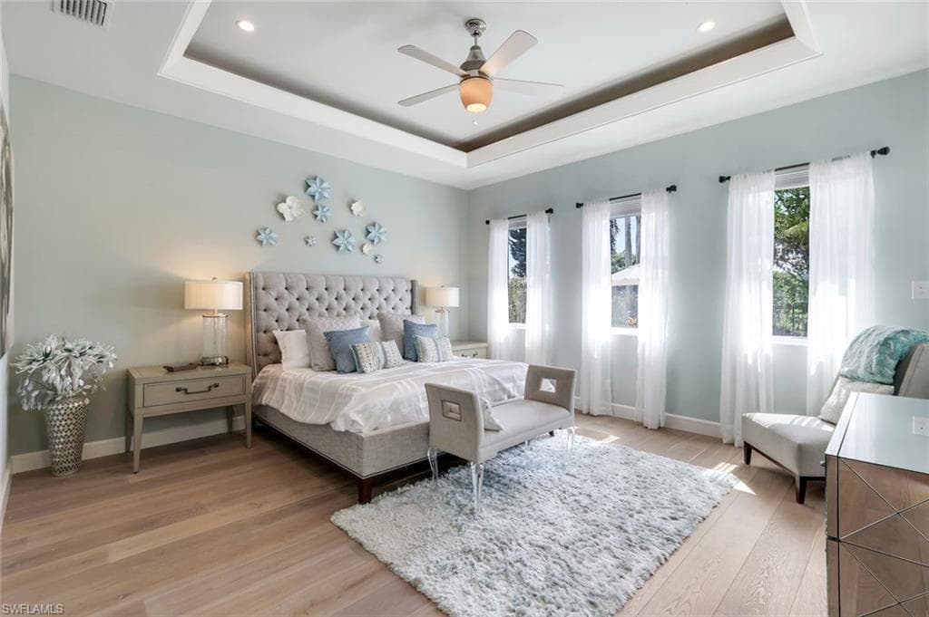 875 Wedge Dr, Naples, FL 34103-16