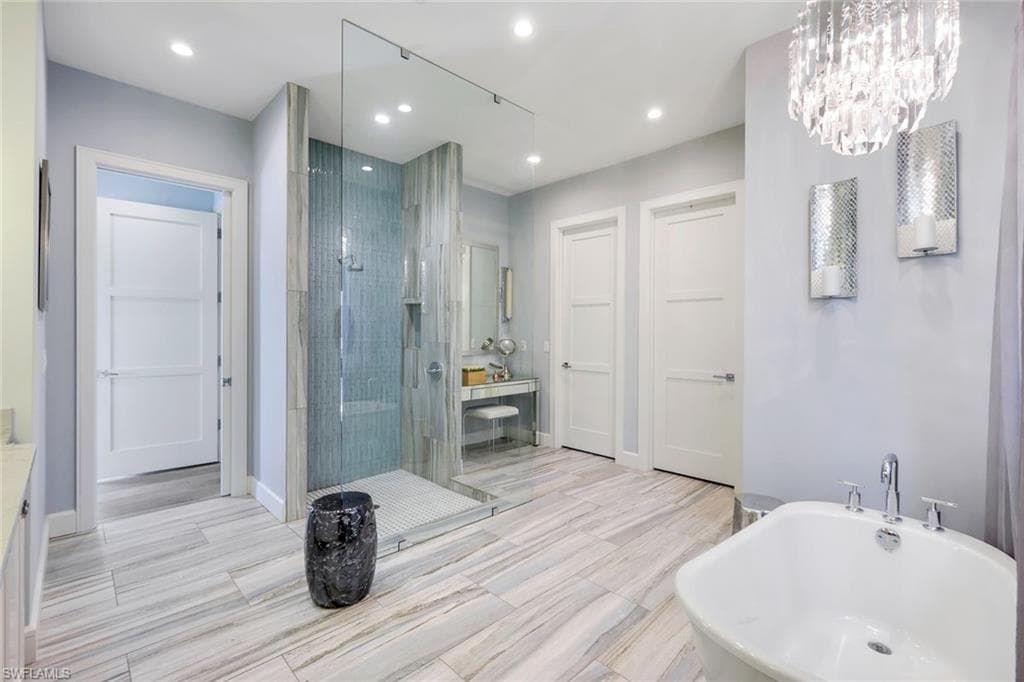 875 Wedge Dr, Naples, FL 34103-19