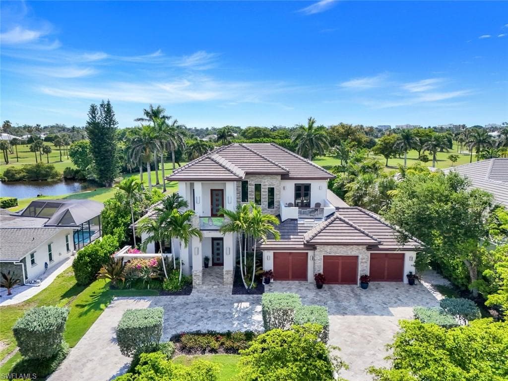 875 Wedge Dr, Naples, FL 34103-1