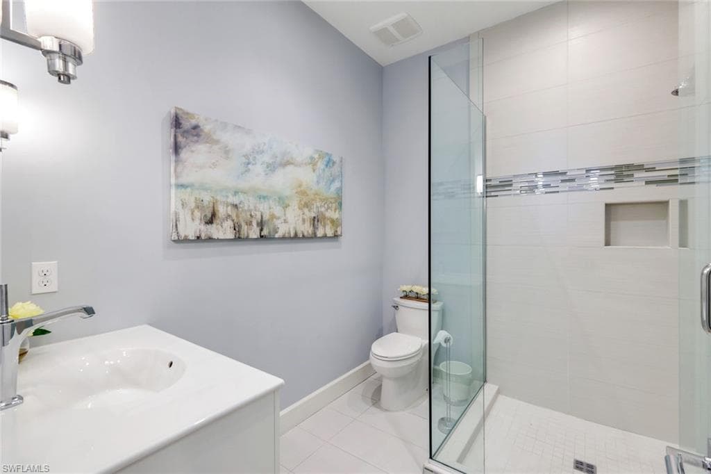 875 Wedge Dr, Naples, FL 34103-39