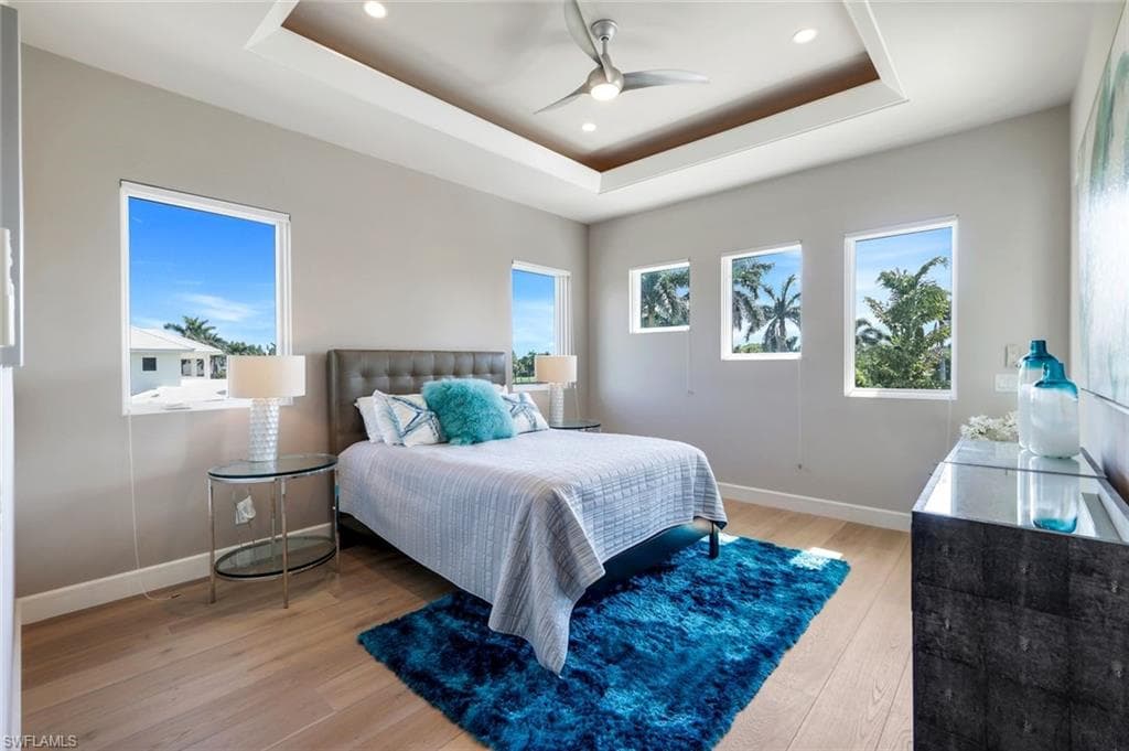 875 Wedge Dr, Naples, FL 34103-40