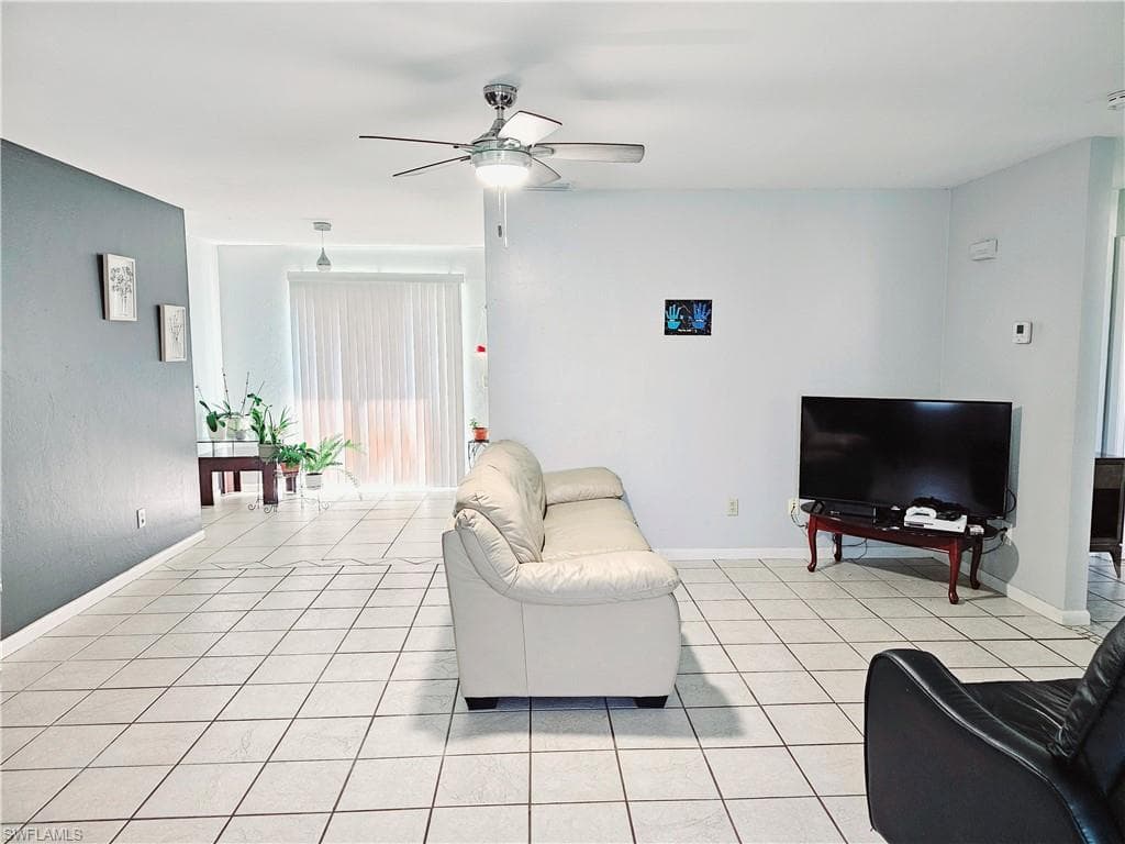 1309 4th Ave, Cape Coral, FL 33909-5
