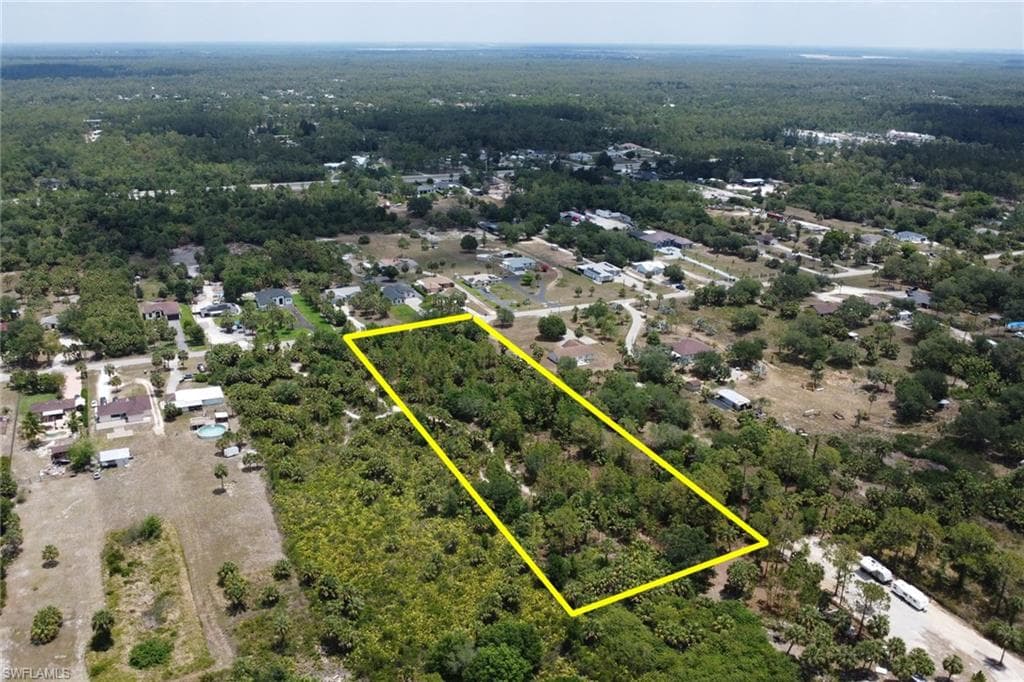 2720 2nd Ave SE, Naples, FL 34117-3
