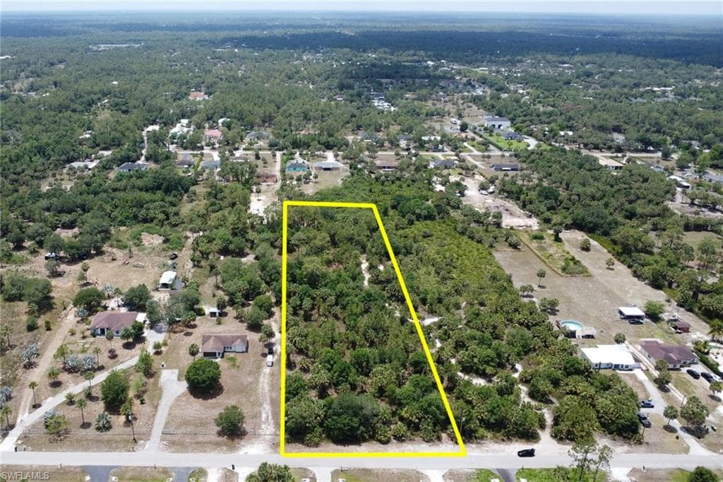 2720 2nd Ave SE, Naples, FL 34117-8