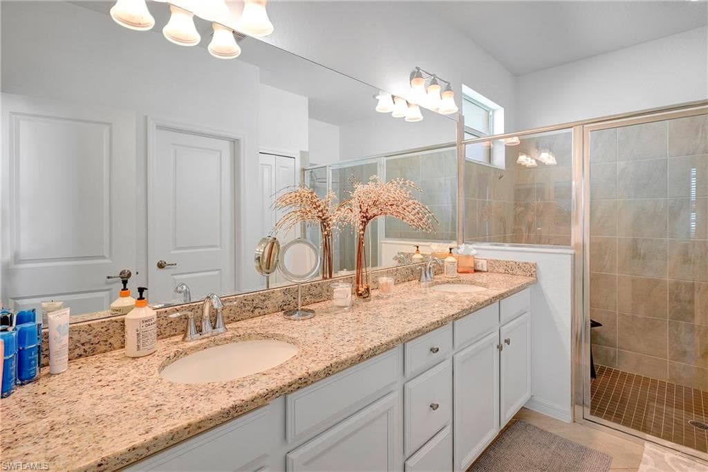 2131 Hamlin St, Naples, FL 34120-14