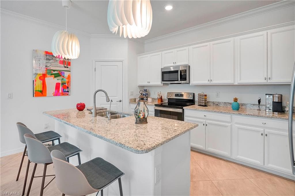 2131 Hamlin St, Naples, FL 34120-25
