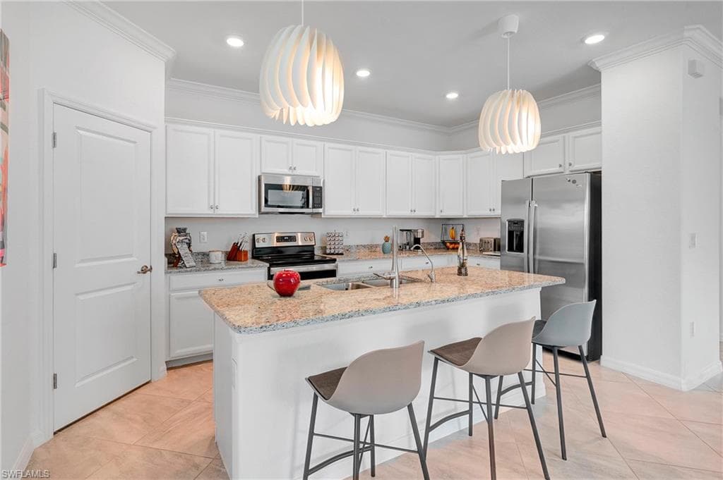 2131 Hamlin St, Naples, FL 34120-2