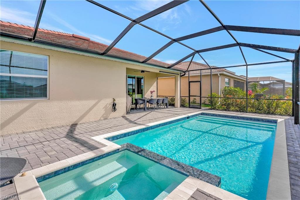 2131 Hamlin St, Naples, FL 34120-3