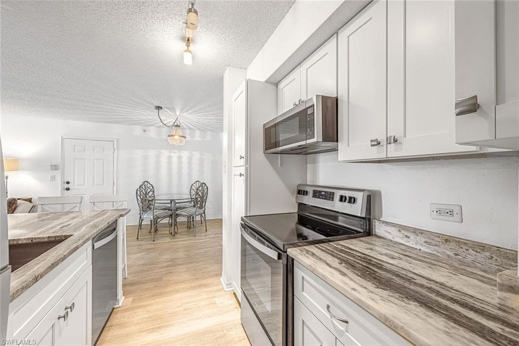 8851 Colonnades Ct W 126, Bonita Springs, FL 34135-9