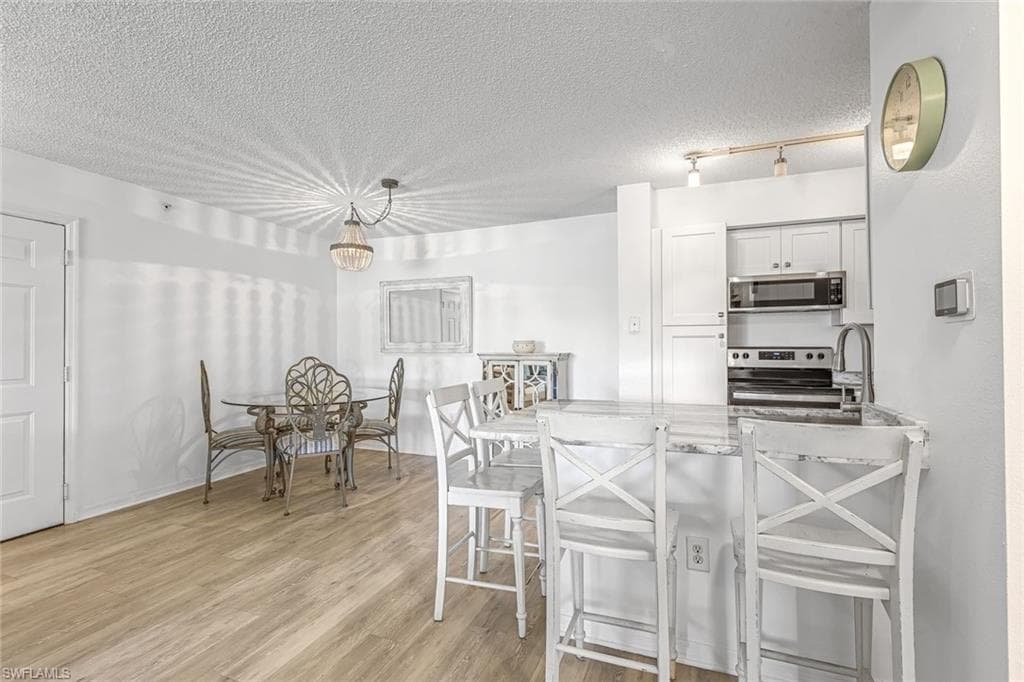 8851 Colonnades Ct W 126, Bonita Springs, FL 34135-15