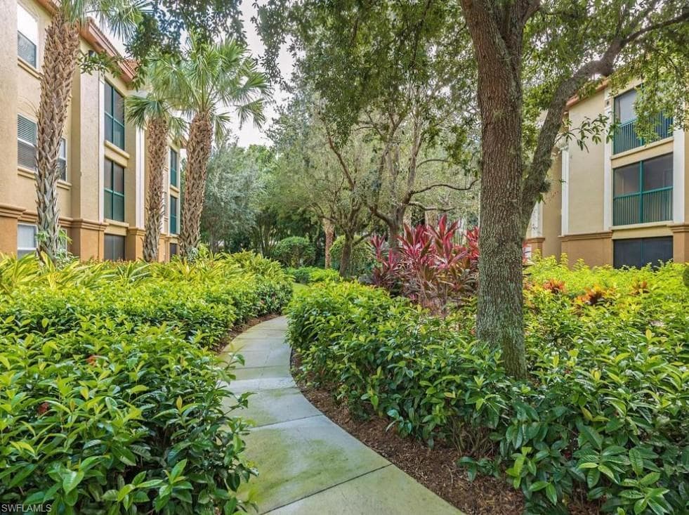 8851 Colonnades Ct W 126, Bonita Springs, FL 34135-22