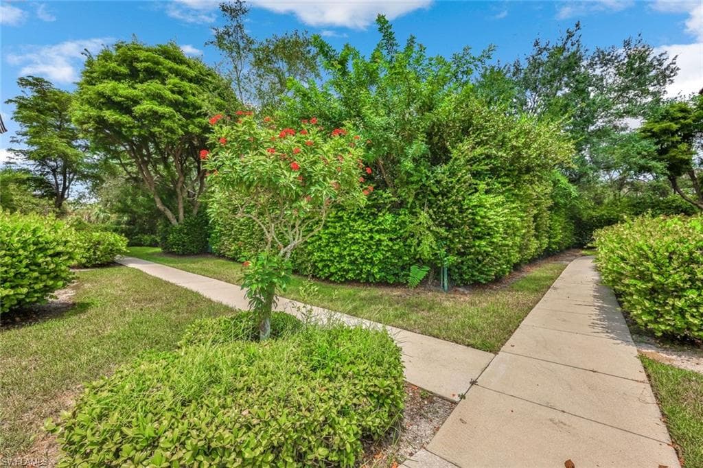 8851 Colonnades Ct W 126, Bonita Springs, FL 34135-27