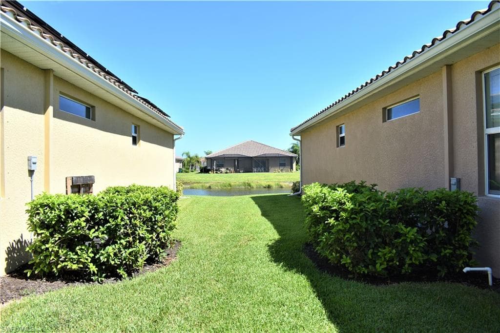 1775 Alameda Dr, Naples, FL 34120-25