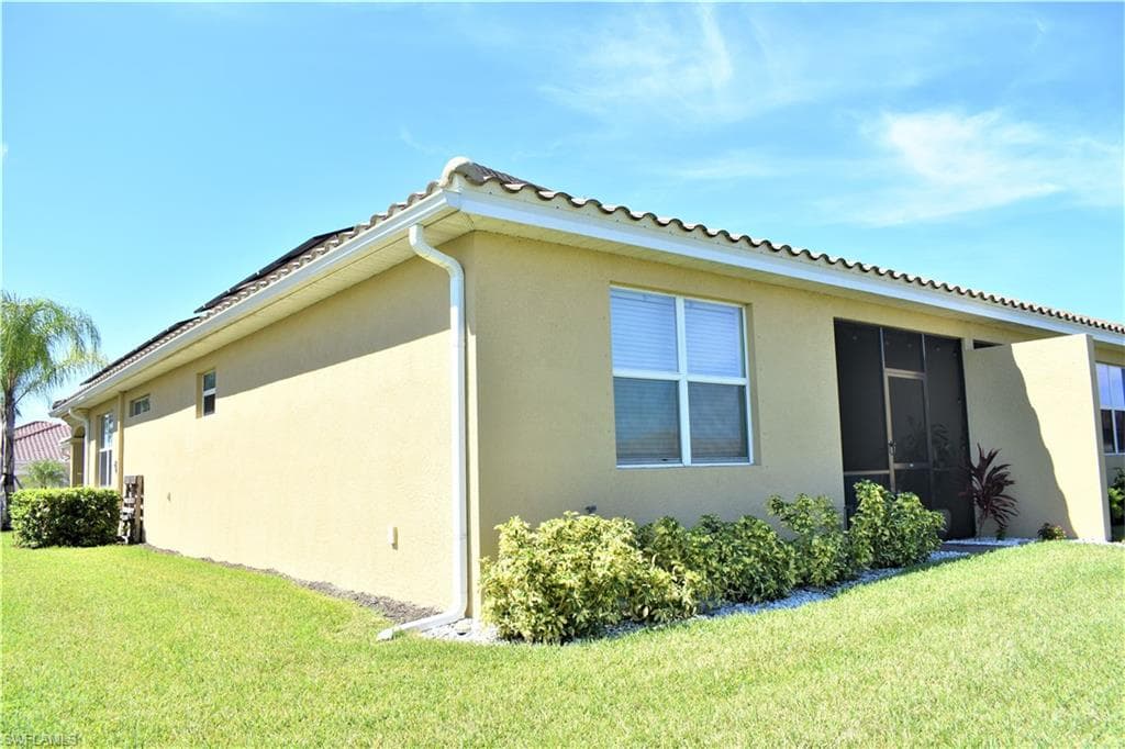 1775 Alameda Dr, Naples, FL 34120-29