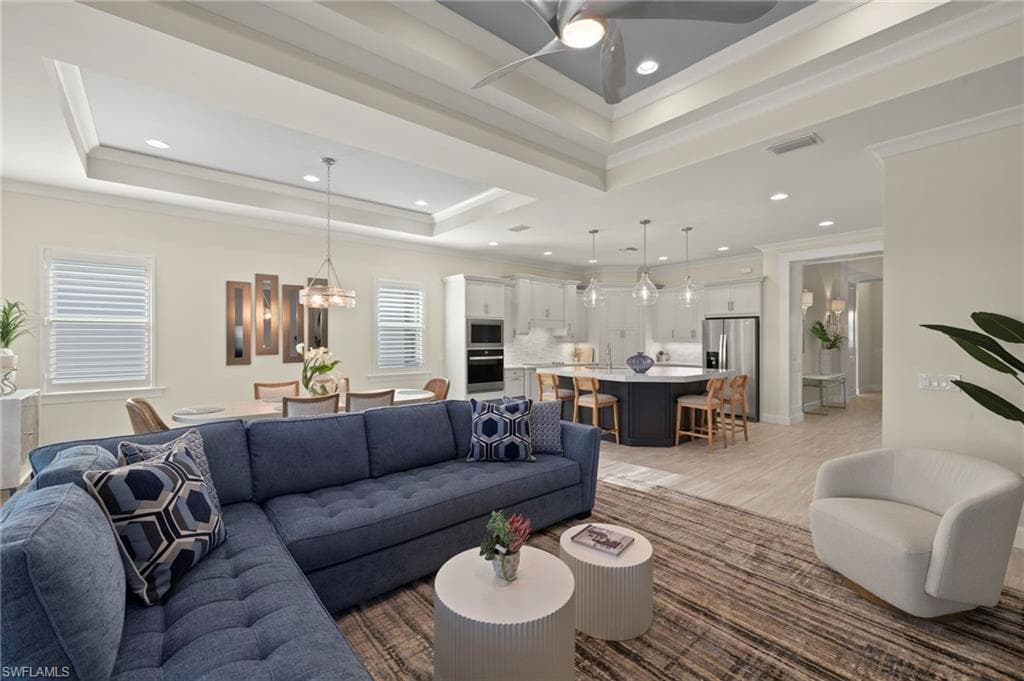 8979 Gustavia Ct, Naples, FL 34112-12