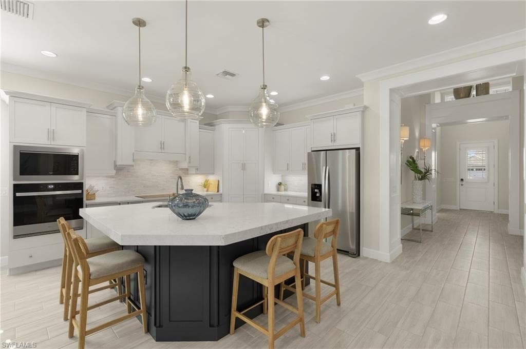 8979 Gustavia Ct, Naples, FL 34112-15