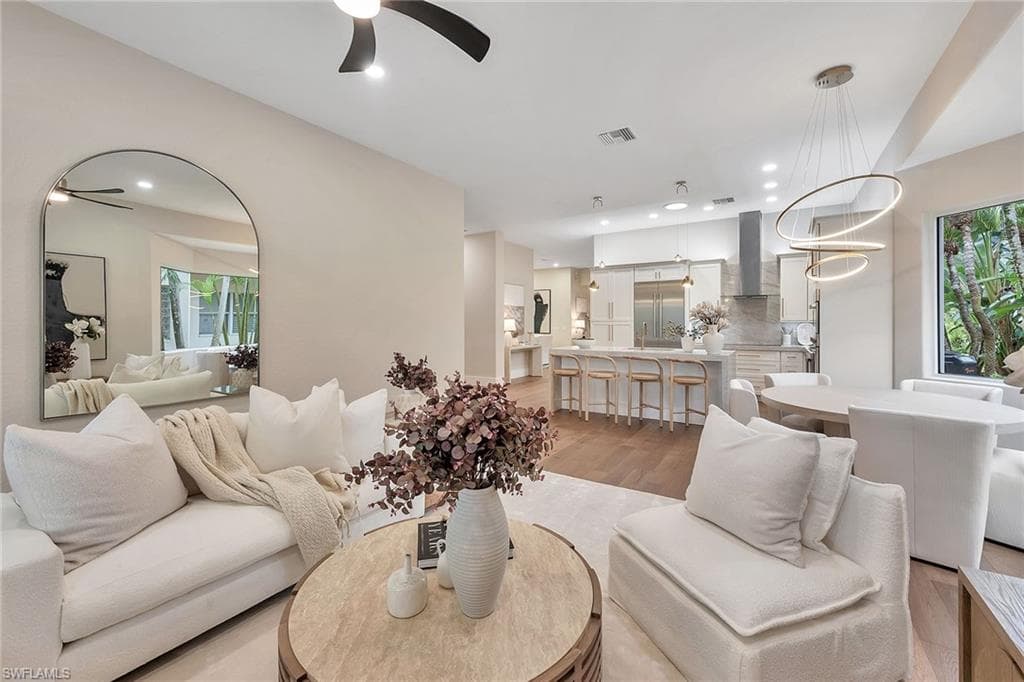 917 Tierra Lago Way, Naples, FL 34119-22