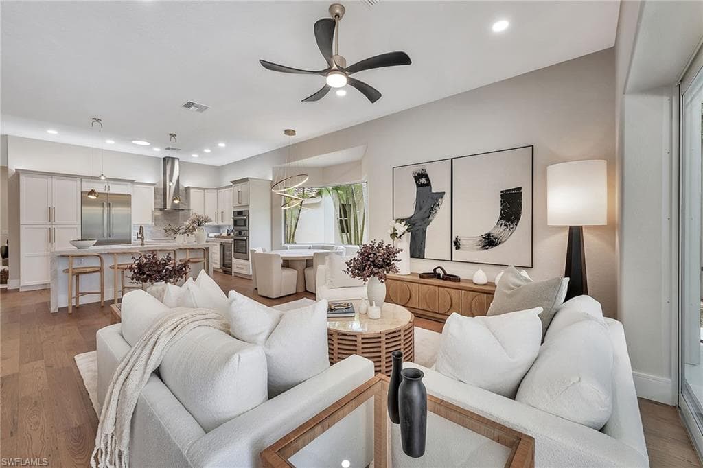 917 Tierra Lago Way, Naples, FL 34119-25