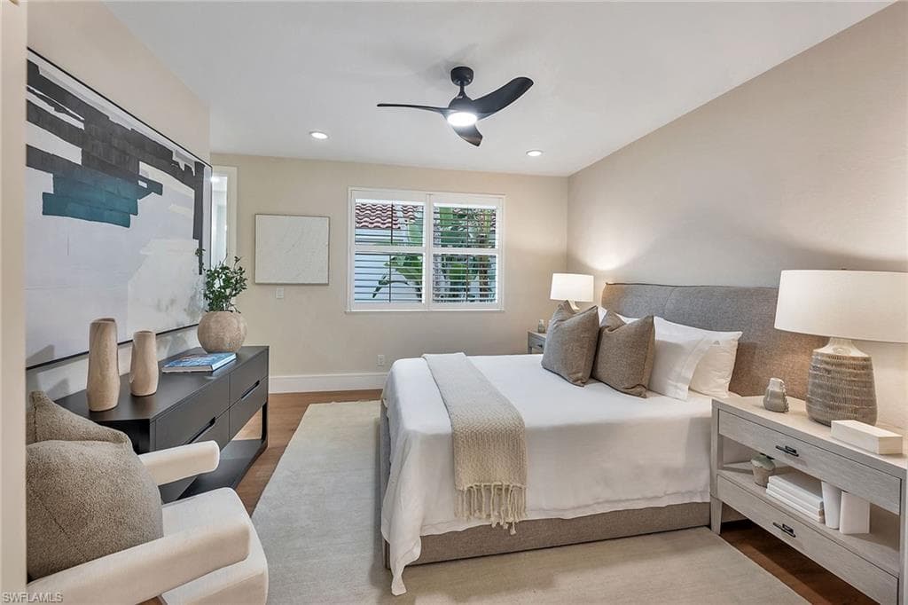 917 Tierra Lago Way, Naples, FL 34119-35