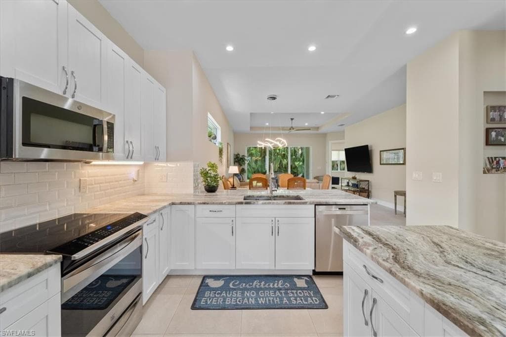2705 Linda Dr, Naples, FL 34112-16